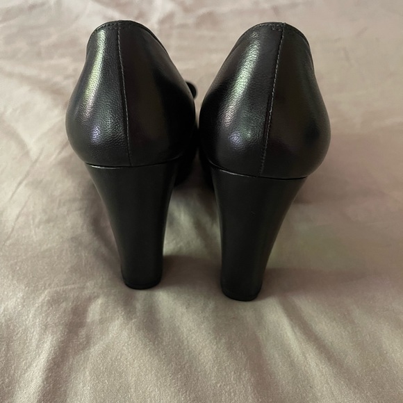 Stuart Weitzman black high heels - Picture 5 of 8